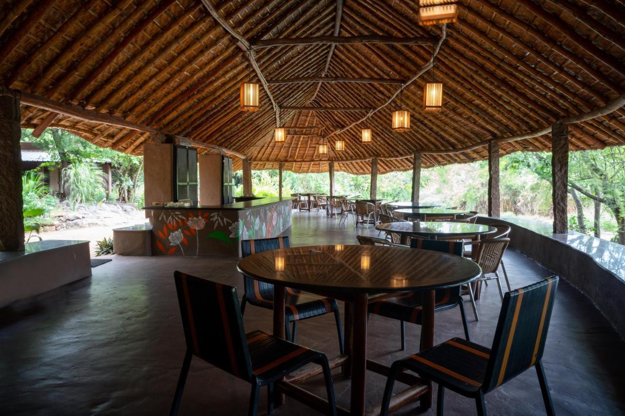 Hampi'S Whiskers Resort Bagian luar foto